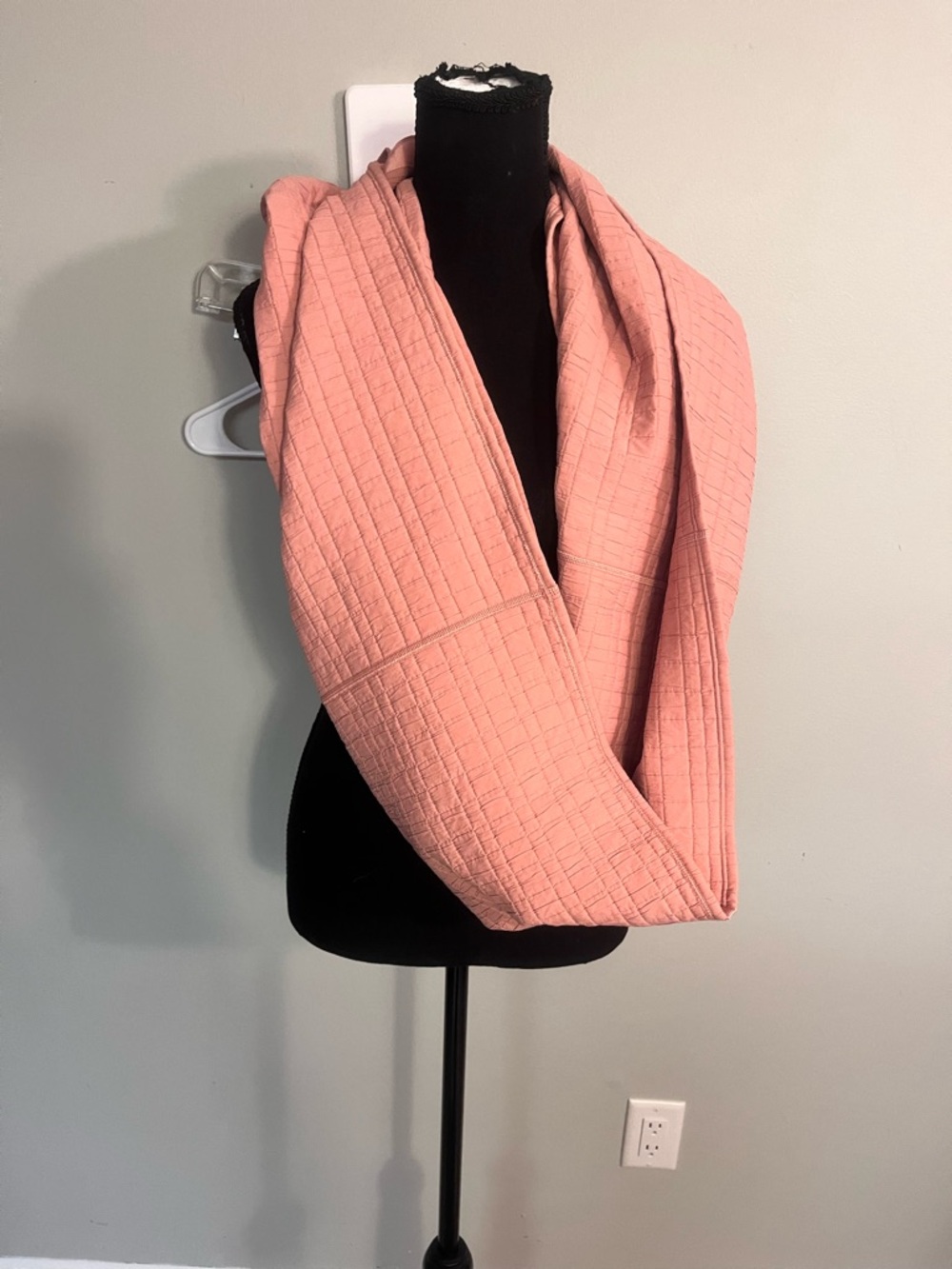Lululemon Vinyasa Pink Quilted Button Scarf
